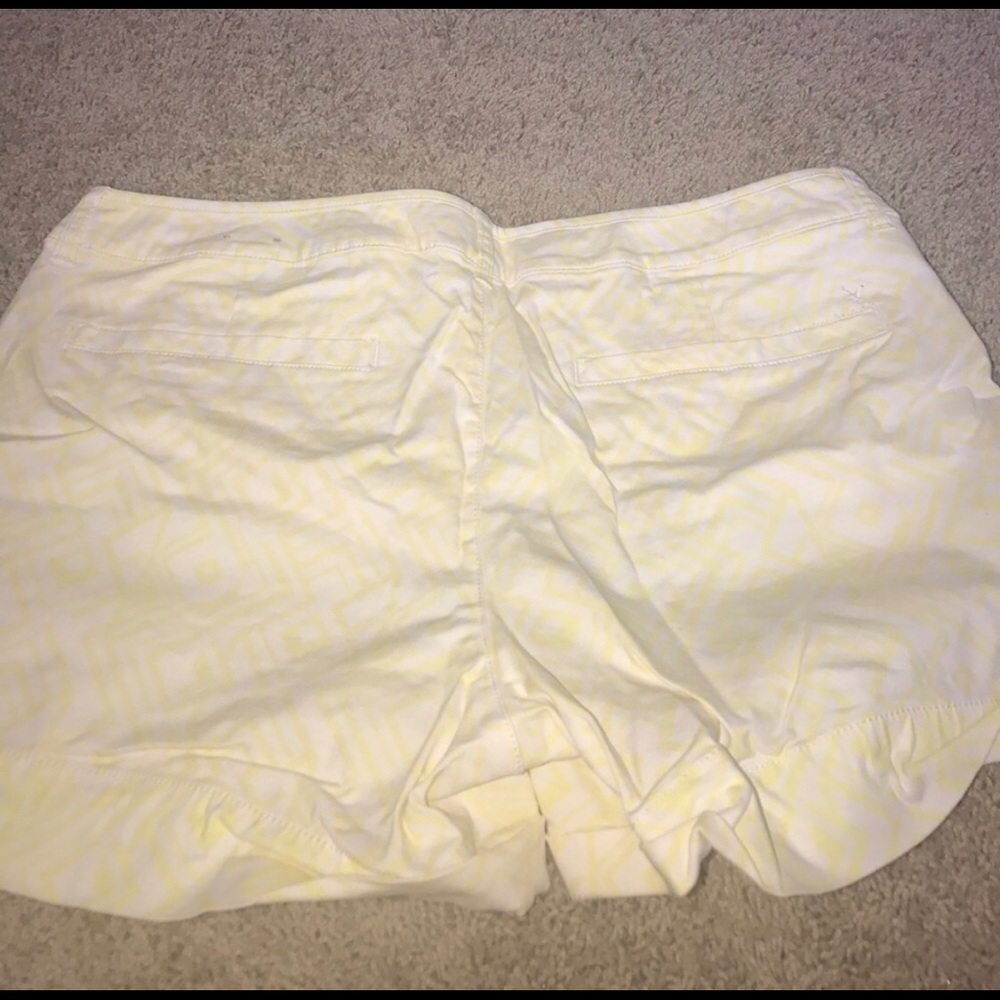 Shorts - Picture 3 of 4